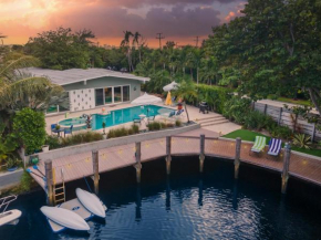 Waterfront Villa With In-Law Suite and Stunning Pool